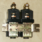 Two SPNO contactors